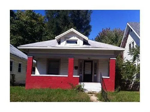 416 W 39th St photo 1