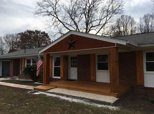 943 Hammond Ave, Mount Carmel, TN 37645