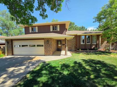 950 Apache St, Cheyenne, WY, 82009