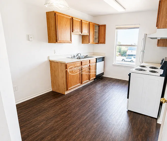 1501 Benttree Dr #D — Photo 6