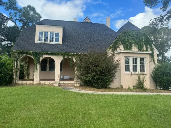 301 College Ave N, Douglas, GA 31533