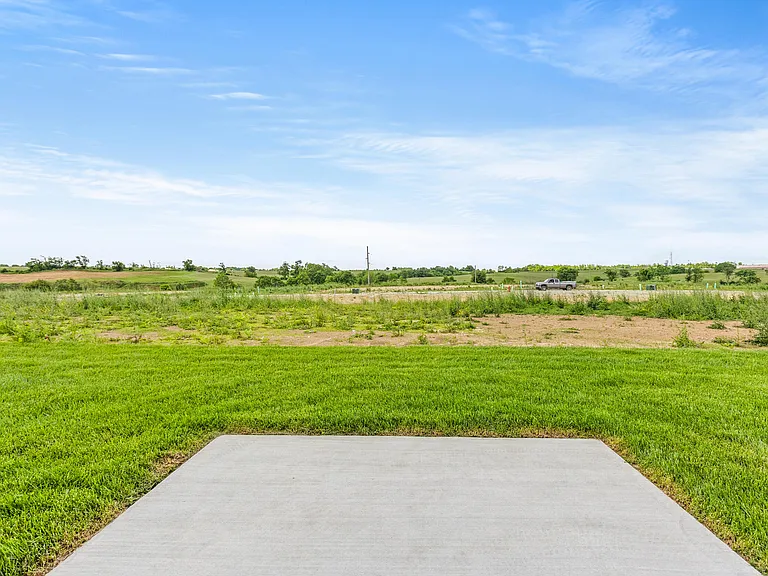 5009 Melana Way — Photo 21