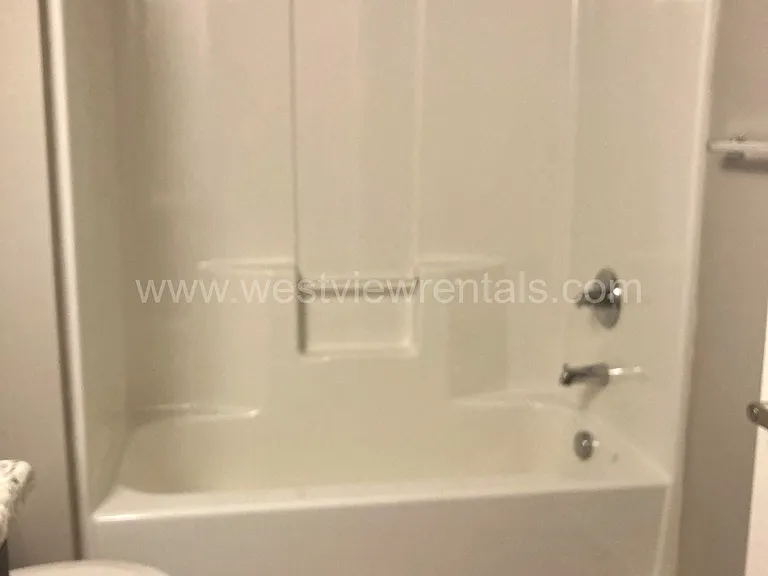1010 Railroad Ave — Photo 287