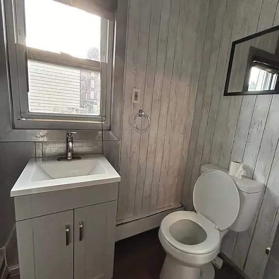 418 John St #2 — Photo 5