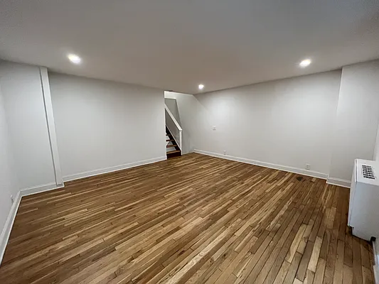 Rented by AZ REALTY NYC LLC | media 7