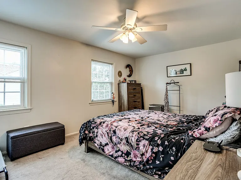 546 Azalea Dr — Photo 14