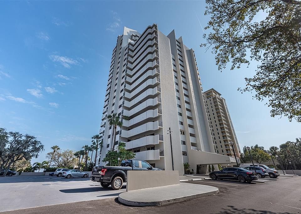 1st image of 4141 Bayshore Blvd APT 1004