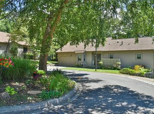 26 Trillium Ct, Asheville, NC 28805