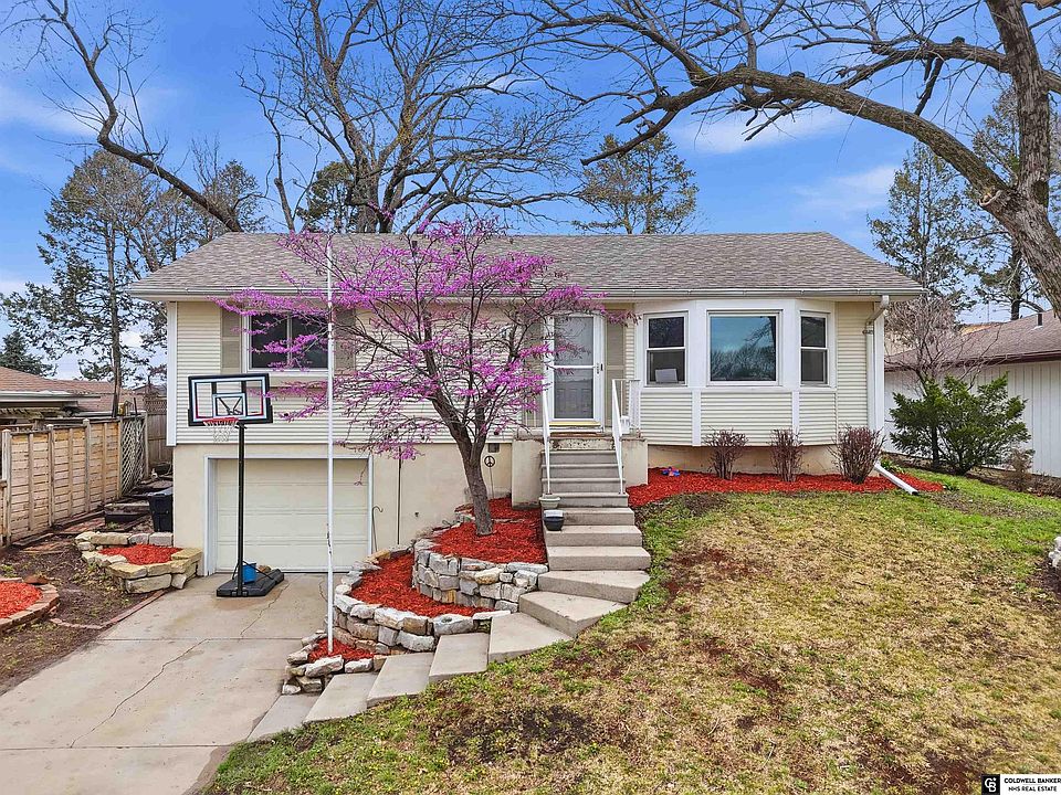 1st image of 1140 Starview Ln