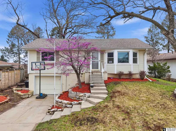 1140 Starview Ln, Lincoln, NE 68512