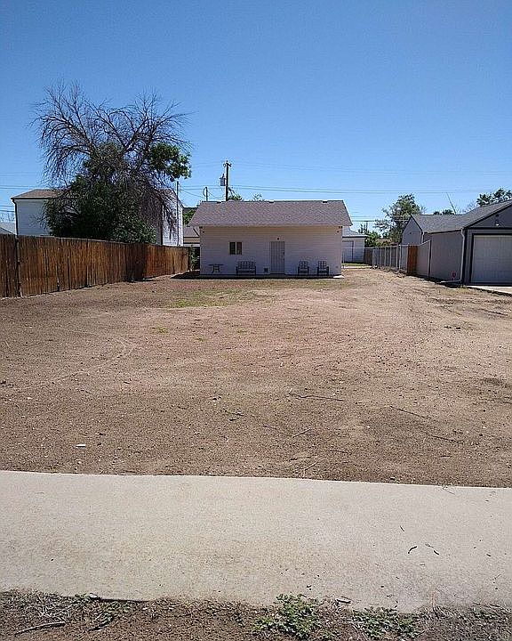 1st image of 526 S 2nd Ave