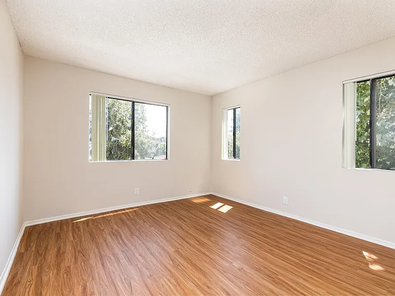 5328 Harmony Ave #201 — Photo 14