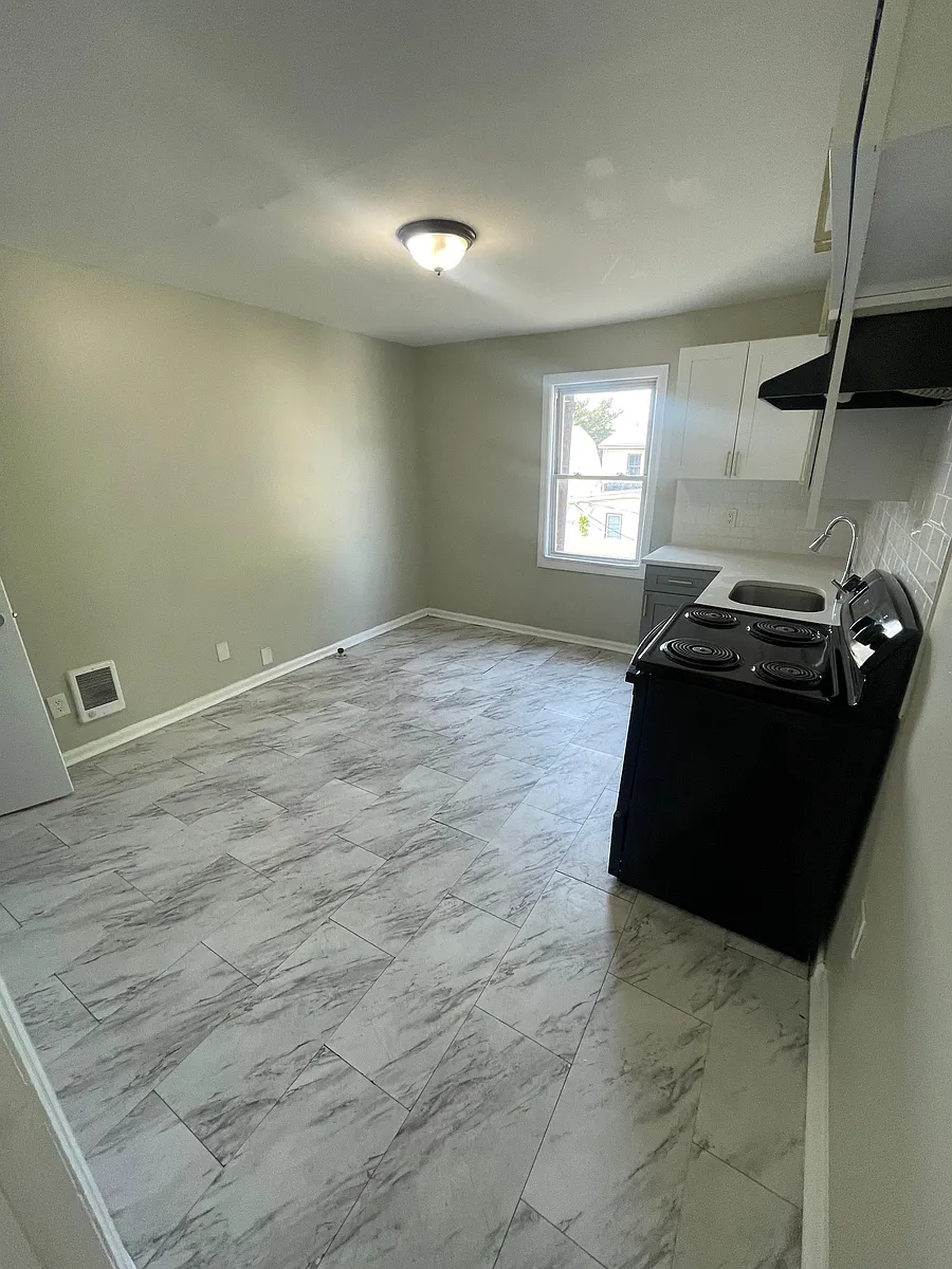 Building Photo - 176 Scheerer Ave #3F