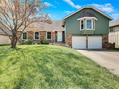 1135 NE Columbus St, Lees Summit, MO, 64086