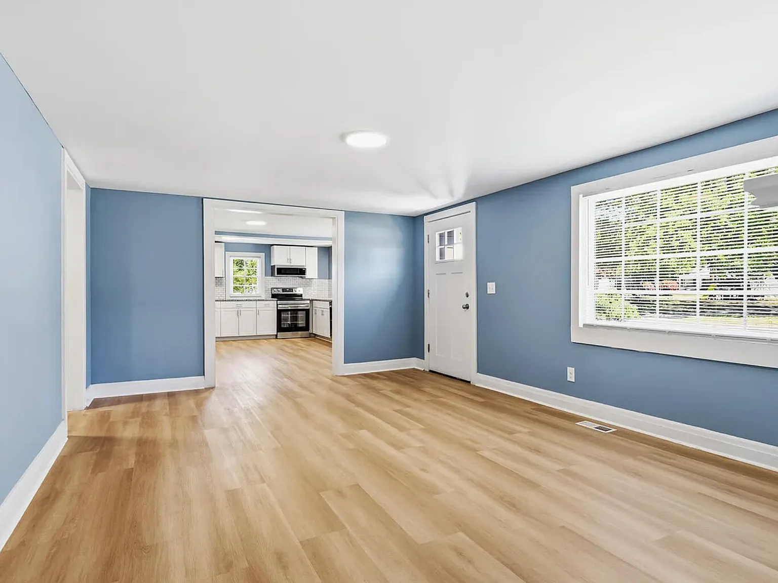 301 John J Sharpe Street - 301 — Photo 4