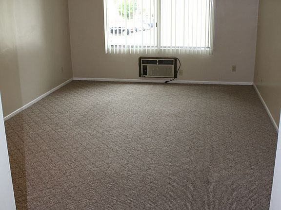 4th image of 1948 N Marianna Ave APT 203