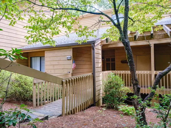 84 Emerald Ridge Rd, Sapphire, NC 28774