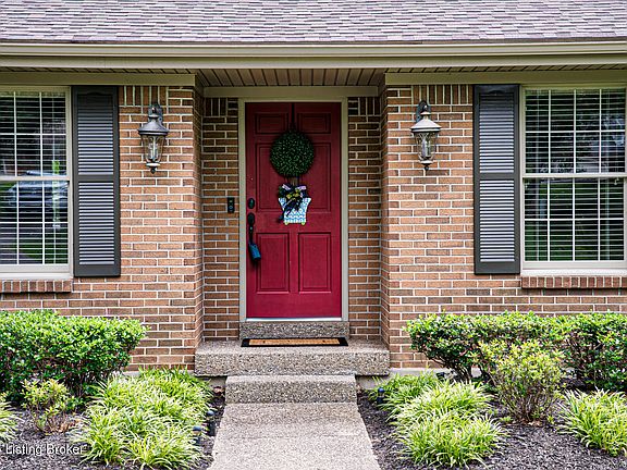 2nd image of 1014 Old Mill Stream Ln