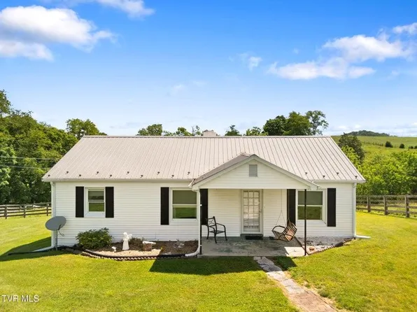 38245 Loves Mill Rd, Chilhowie, VA 24319