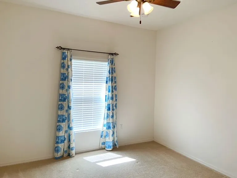2630 Lookout Ln — Photo 22