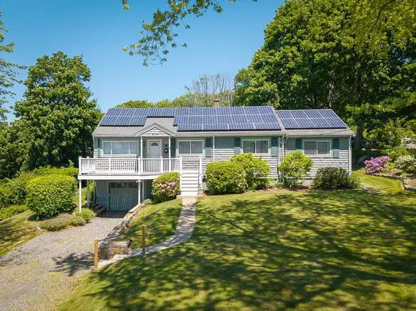 18 Traverse St, Gloucester, MA 01930