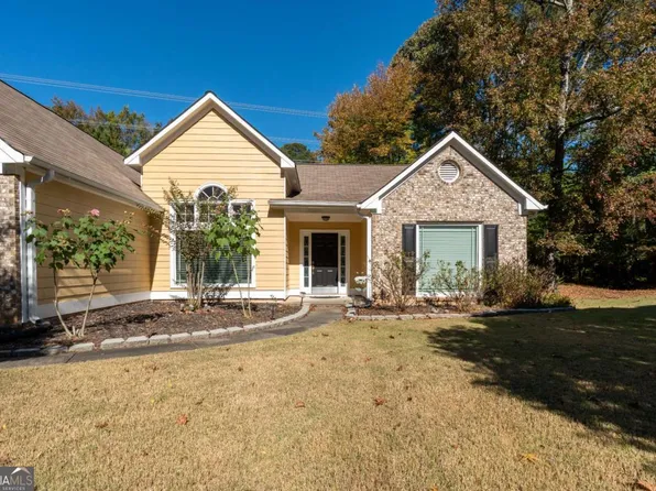 727 Eight Point Ct, Suwanee, GA 30024