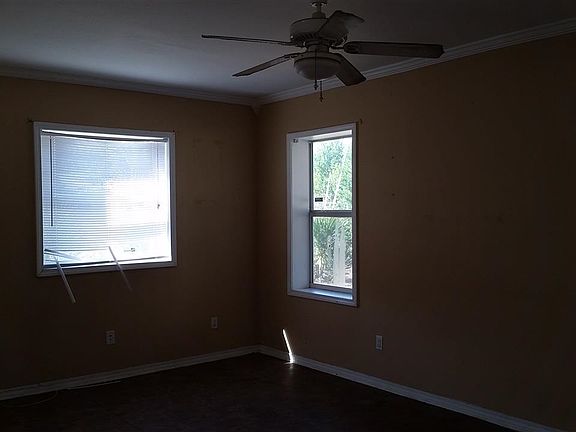 2nd image of 2711 W Gadsden St