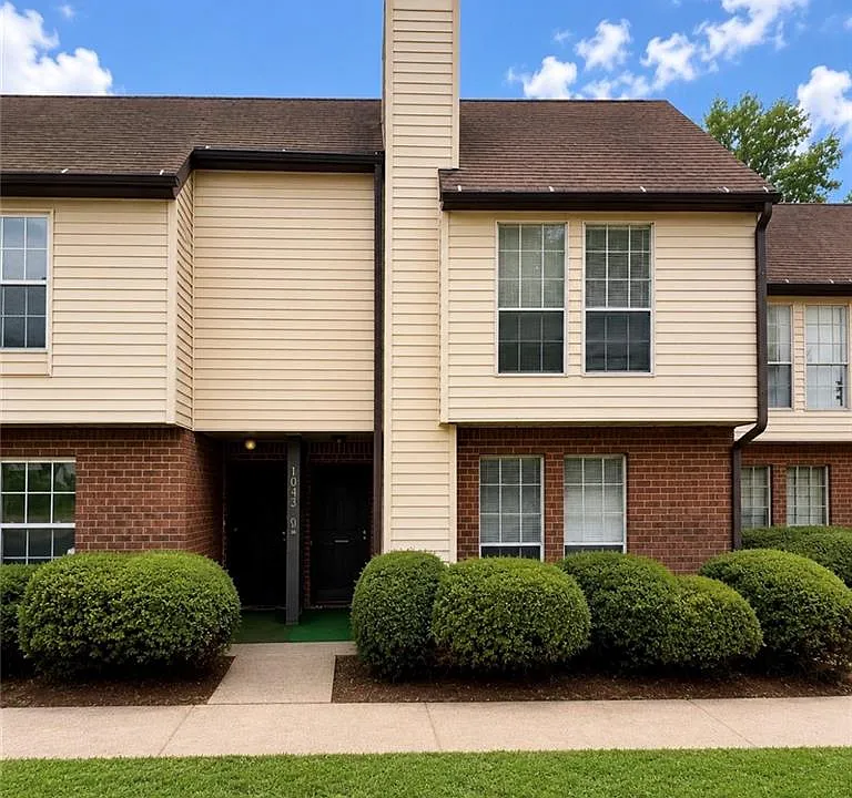 3254 Strawberry Ln