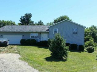 579 Circle C Ct, Avon, IL 61415