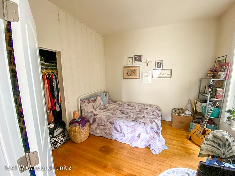 1641 W Waveland Ave — Photo 4