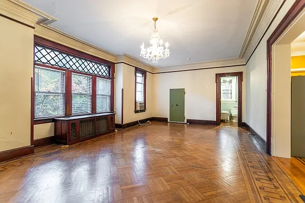 52 Albemarle Pl #1 — Photo 3