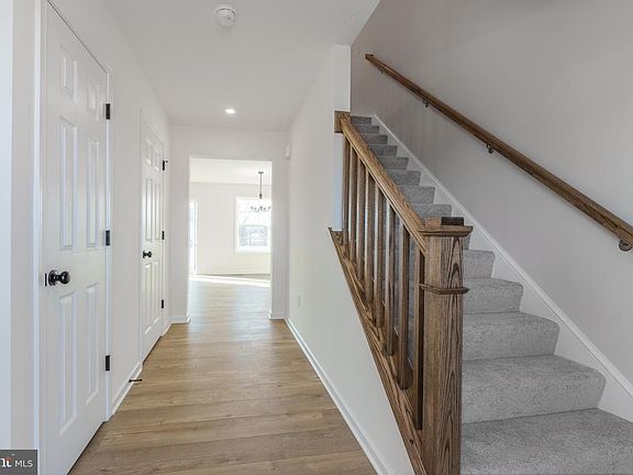 4th image of 45 Kristi Ln