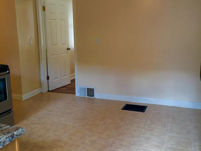 121 Gertrude St #1 — Photo 12