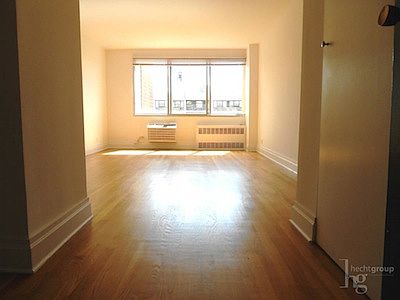 4th image of 95 W 95th St APT 27G