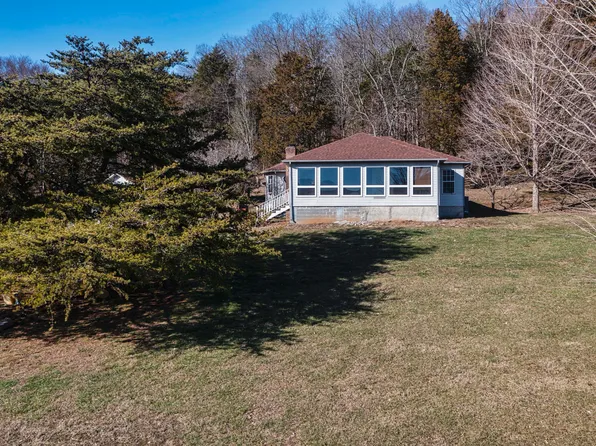170 Pineview Ln, Pikeville, TN 37367