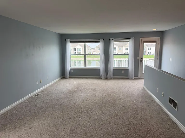 4703 Lakeside Dr — Photo 6
