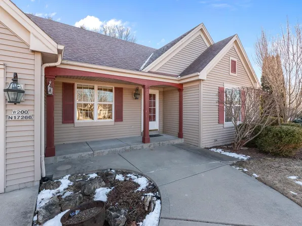 W200N17266 Raymond ROAD, Jackson, WI 53037