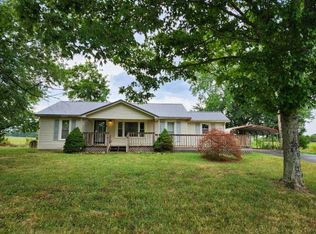 793 Wesley Chapel Rd, Lawrenceburg, TN 38464