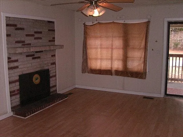 5390 Bryant Blvd — Photo 3