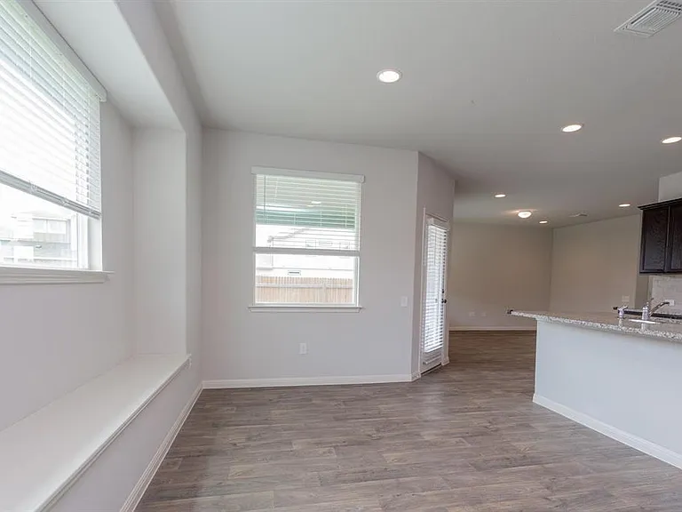 14614 Frankel Loop — Photo 6