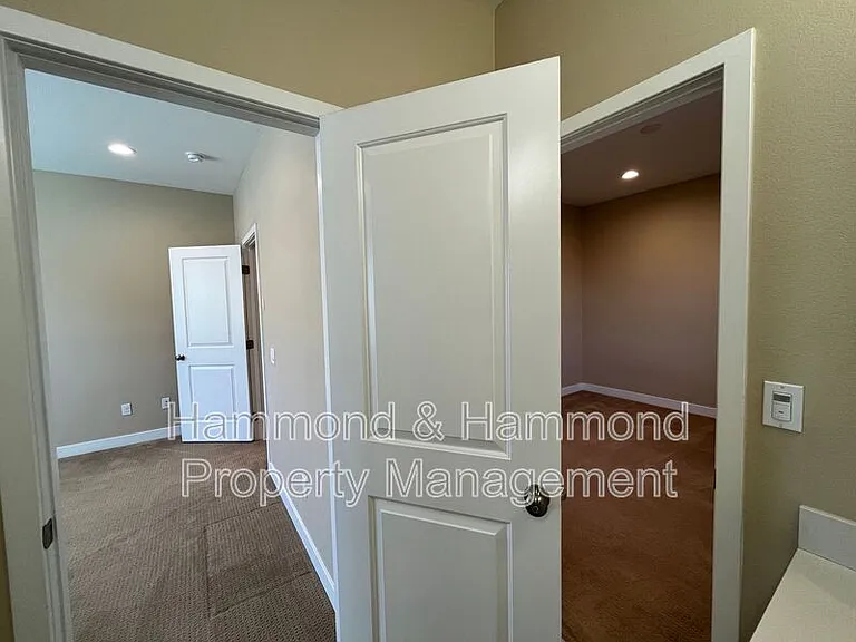 11395 Beechnut St — Photo 51