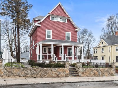 77 Fuller St, Dorchester, MA, 02124