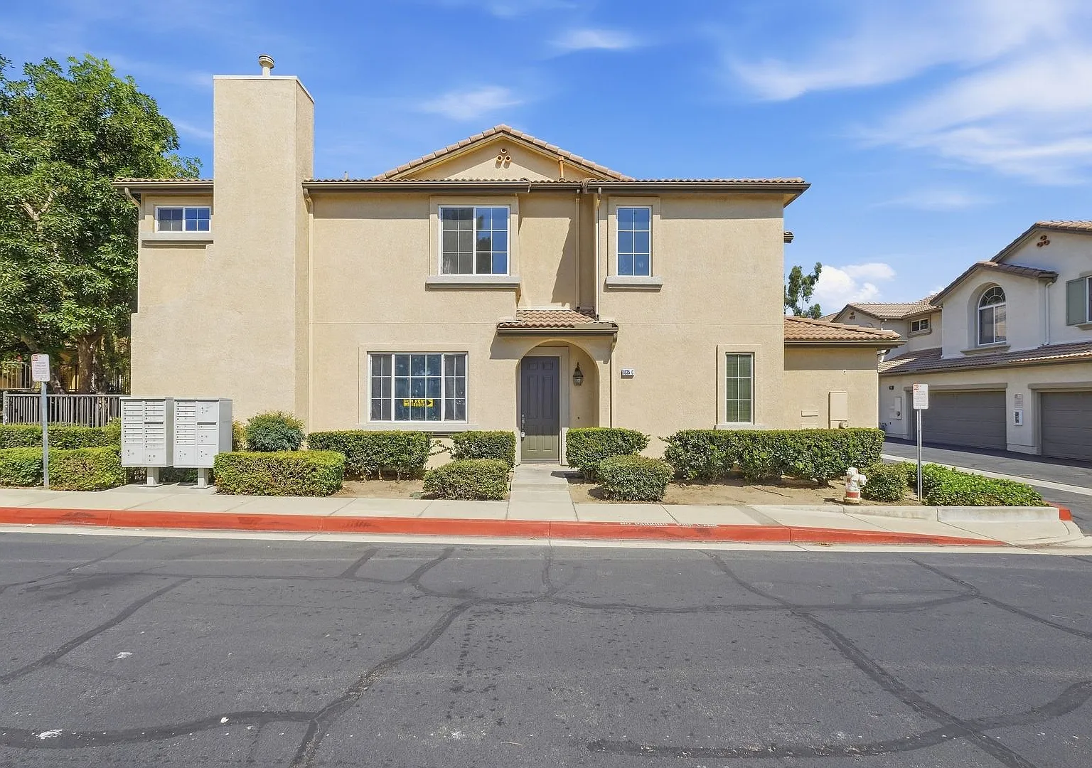 Coming Soon Beautiful 4-Bedroom Condo In Ontario, Ca — Photo 3