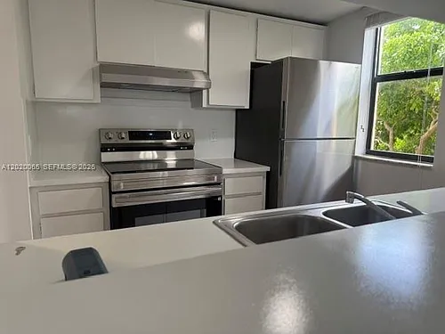 8180 Geneva Ct Photo 1