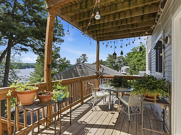 3rd image of 23 Shore Rd