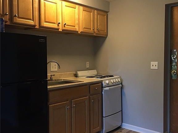 5th image of 115 S Rocky River Dr APT 506