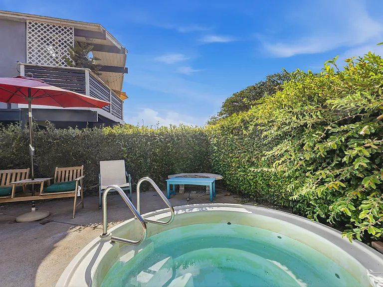 Community hot tub