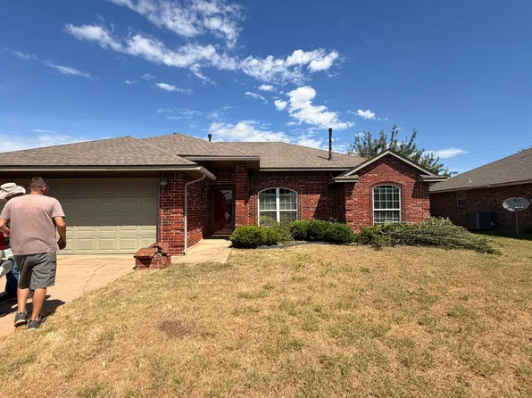 2251 Scissortail Landing Dr, Edmond, OK 73012