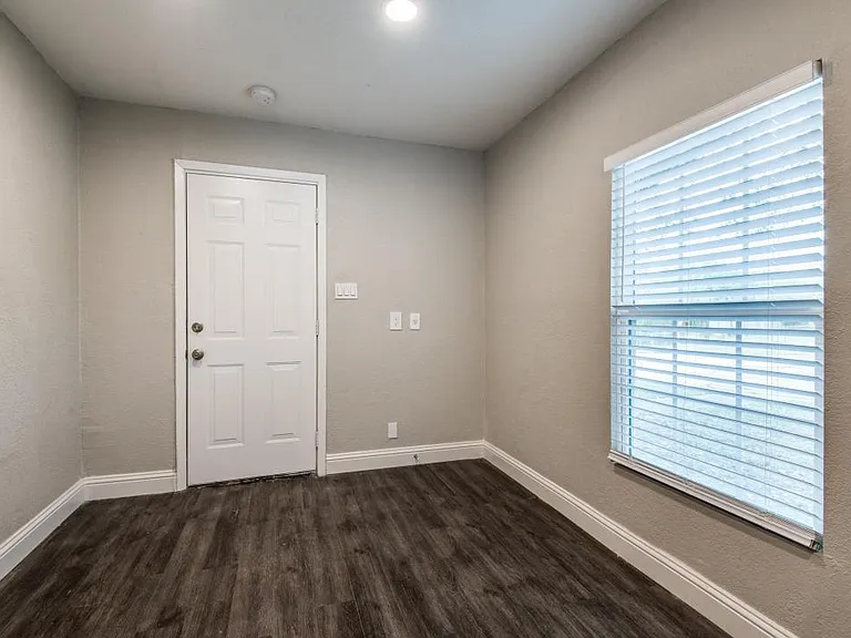 853 Brown Trl — Photo 14