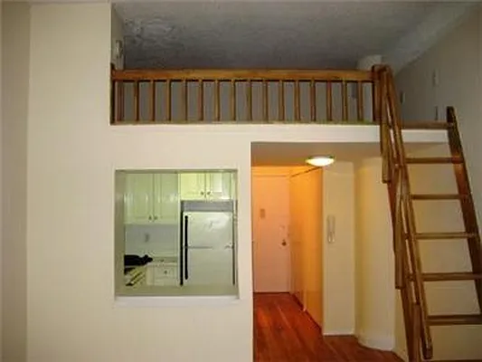 Rented by Mark David | media 30